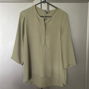 Express Khaki Green Tunic Blouse - Unworn- New without Tags - Size S